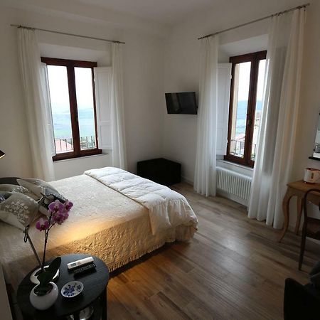 Al 32 B&B Massa Marittima Exterior photo