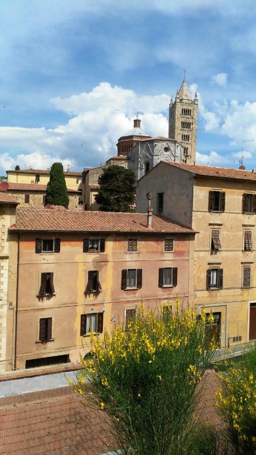 Al 32 B&B Massa Marittima Exterior photo
